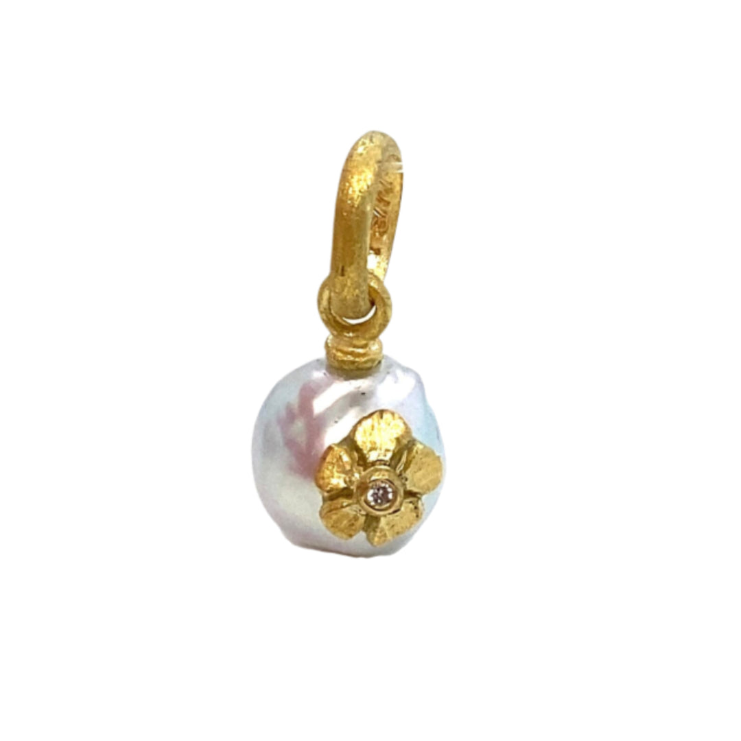 Akoya Pearl Pendant with Flower