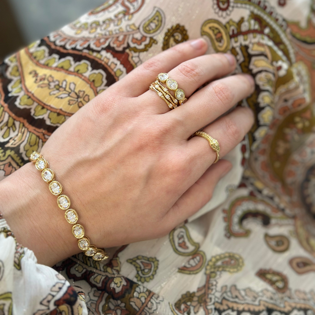 Oval Diamond Band
