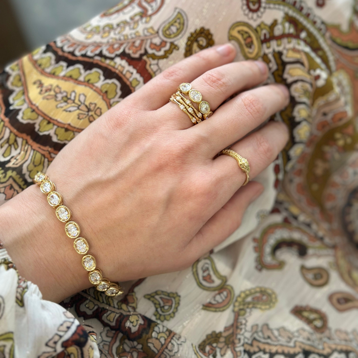 Oval Diamond Band